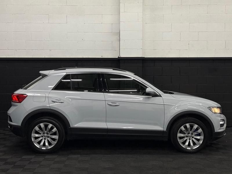 Used VW T-Roc SE 115 HP (84 kW) 2019 Silver SUV