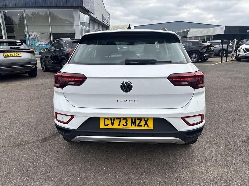 Begagnad VW T-Roc S 108 HK (79 kW) 2023 Vit SUV