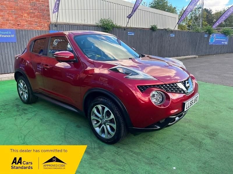 Red Used 2016 Nissan Juke S SUV | £7,495 (Fair price) - Image 1/2