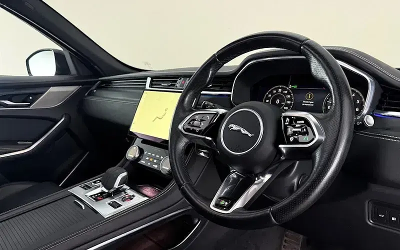 Used Jaguar F-Pace R-Dynamic 404 HP (297 kW) 2022 Black SUV