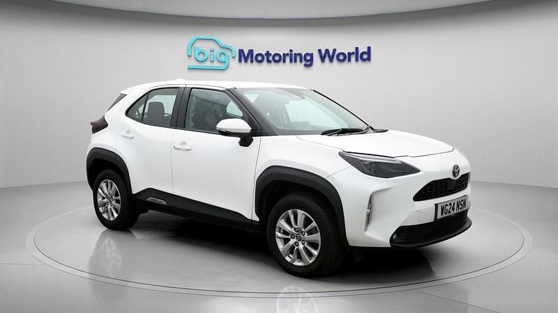 Used Toyota Yaris Cross 2024 White SUV