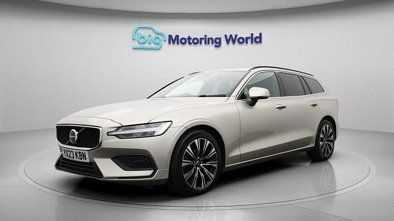 Used Volvo V60 Core 163 HP (119 kW) 2023 Gold Estate