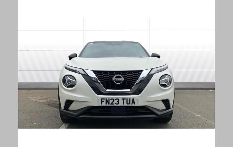 Used Nissan Juke N-Connecta 114 HP (83 kW) 2023 White SUV