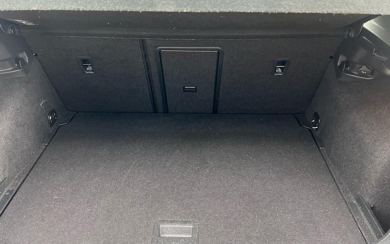 Used VW Golf VII SE 125 HP (91 kW) 2017 Grey Hatchback