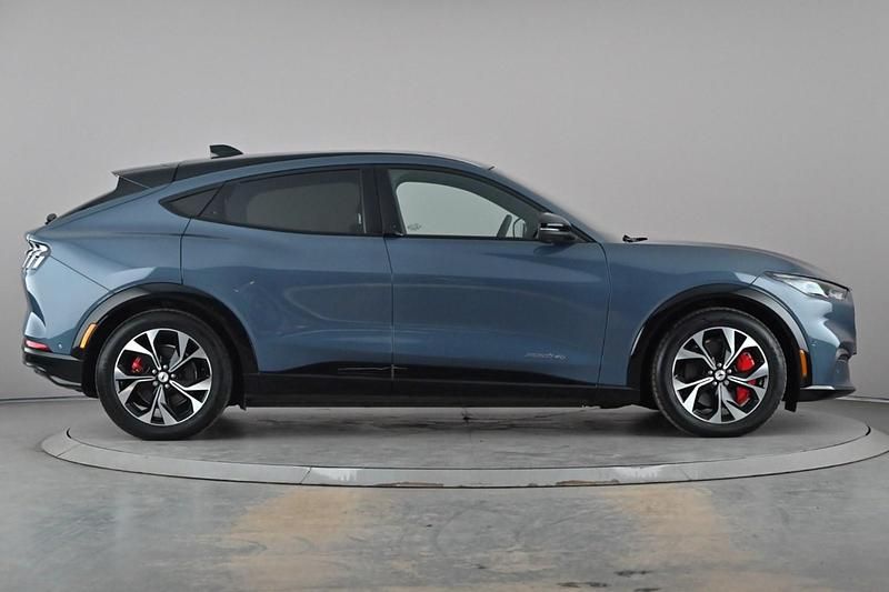 Used Ford Mustang Extended Range 351 HP (258 kW) 2021 Blue Hatchback