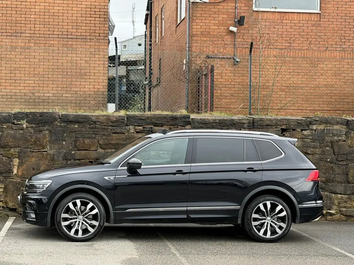 Używany VW Tiguan Allspace R-line 190 KM (139 kW) 2019 Czarny SUV