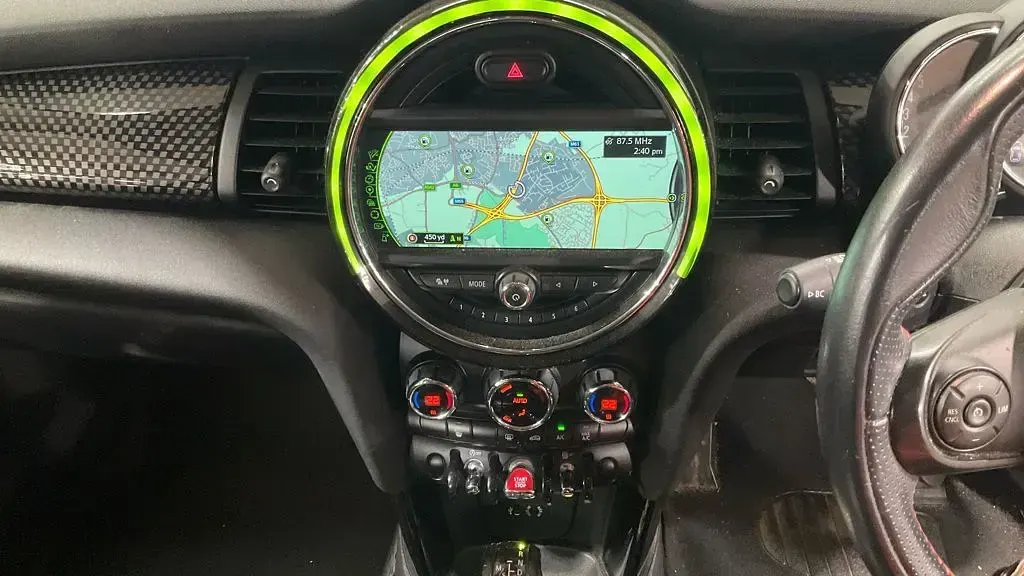 Used Mini Cooper SD Hatch 170 HP (125 kW) 2017 Black Hatchback