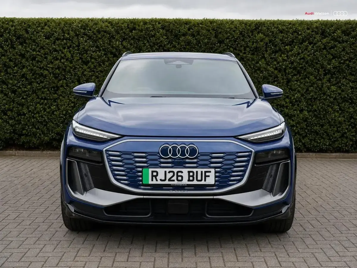 Used Audi Q6 e-tron S-Line 284 kW (387 HP) 2026 Blue SUV
