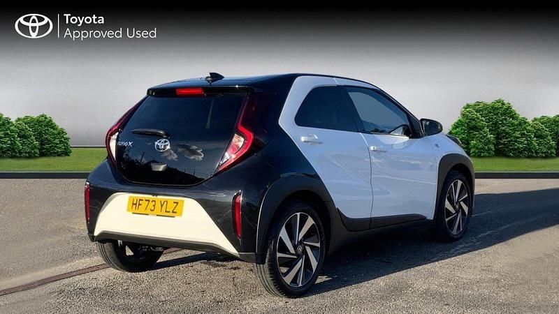 Used Toyota Aygo X 72 HP (52 kW) 2023 Pure white SUV