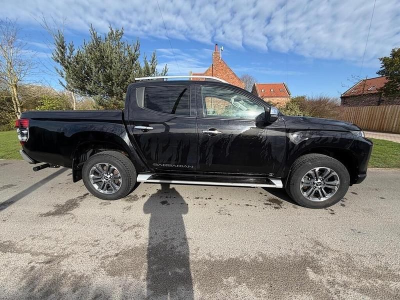 Used Mitsubishi L200 2020 Black Pickup