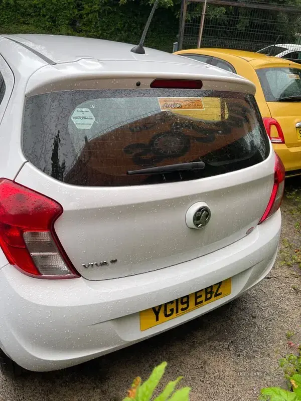 Used Vauxhall Viva 73 HP (53 kW) 2019 White Hatchback
