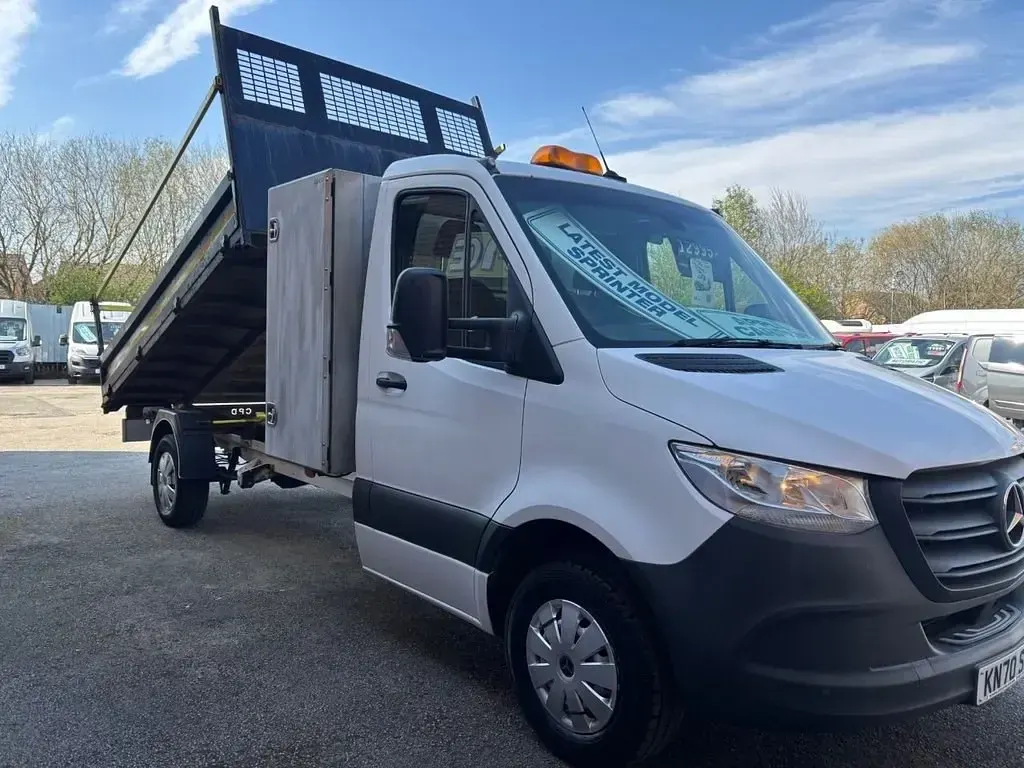 Usado Mercedes Sprinter 140 HP (102 kW) 2019 Branco Van