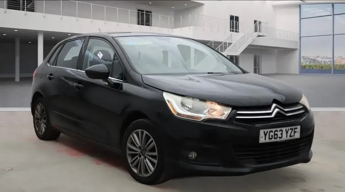 Used Citroën C4 VTR Sport 114 HP (83 kW) 2013 Black Hatchback