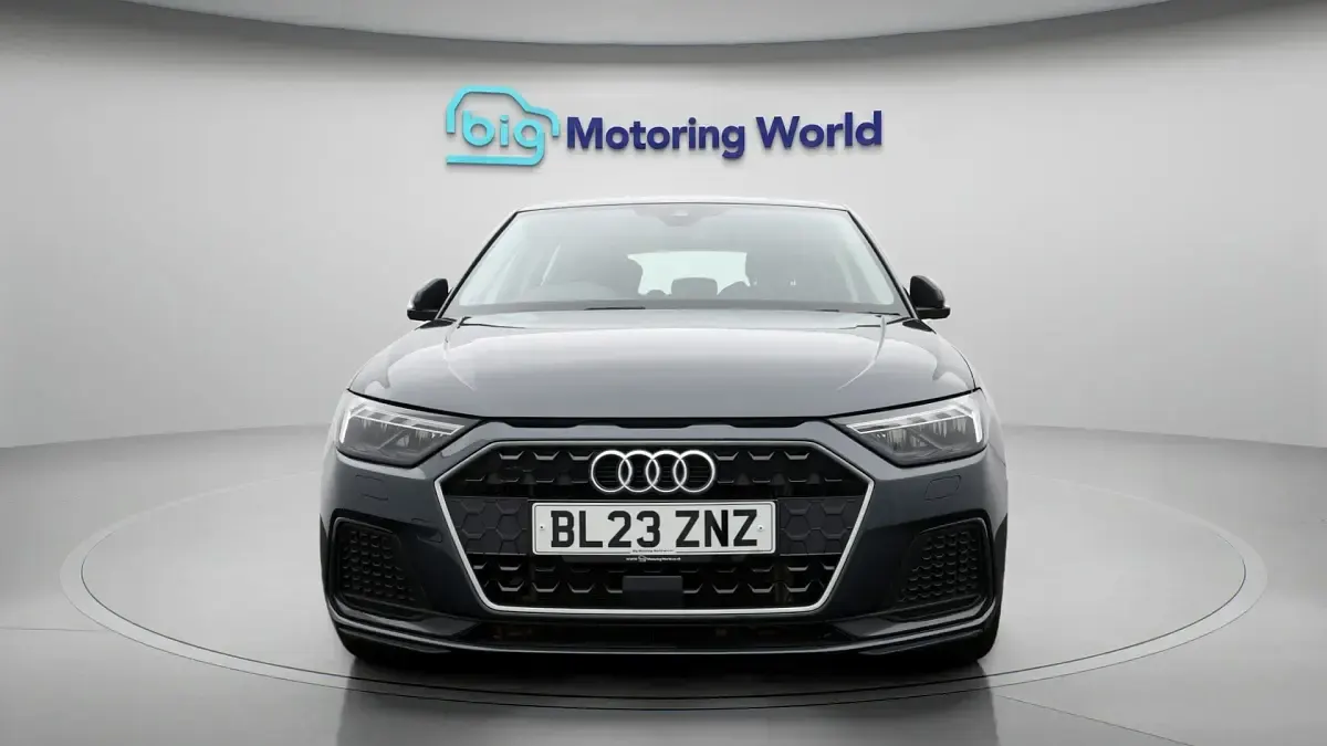 Used Audi A1 Sportback Sport 95 HP (69 kW) 2023 Grey Hatchback
