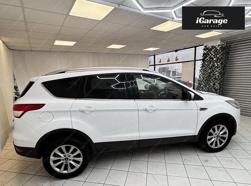 Used Ford Kuga Titanium 150 HP (110 kW) 2015 White SUV