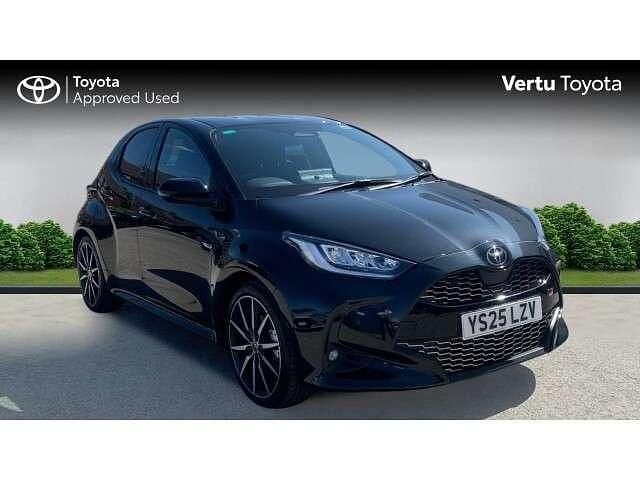 Black New 2025 Toyota Yaris Hybrid Sport Hatchback | £25,990 (Fair price) - Image 1/4