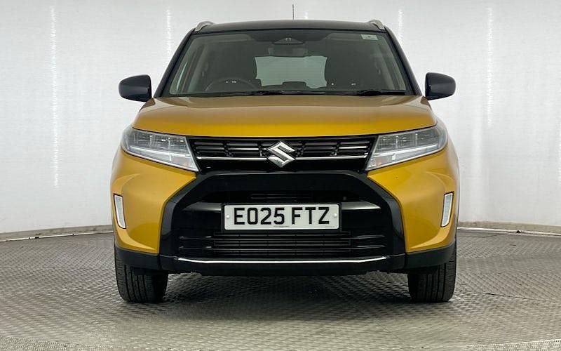 Used Suzuki Vitara 129 HP (94 kW) 2025 Yellow SUV