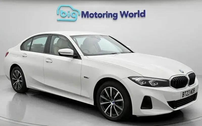 Used BMW 330e Sport Line 292 HP (214 kW) 2023 Sedan