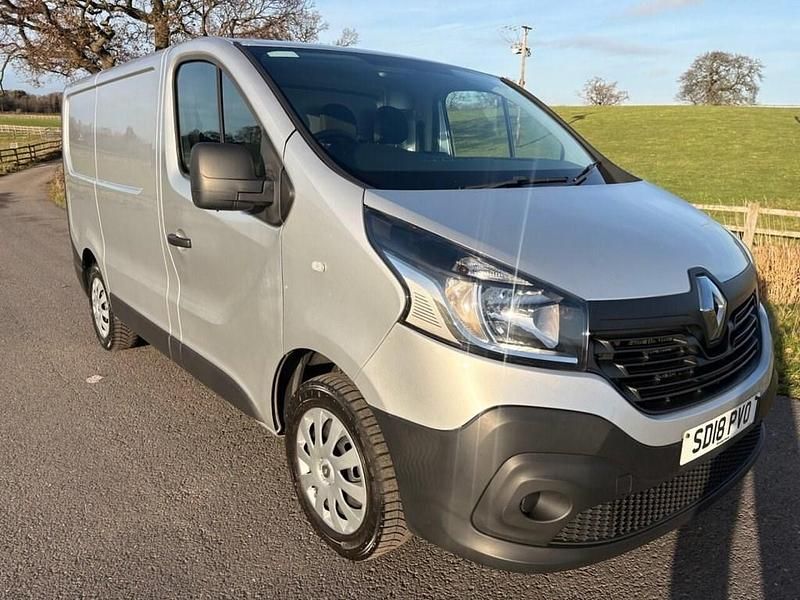 Used Renault Trafic Business 2018 Silver MPV