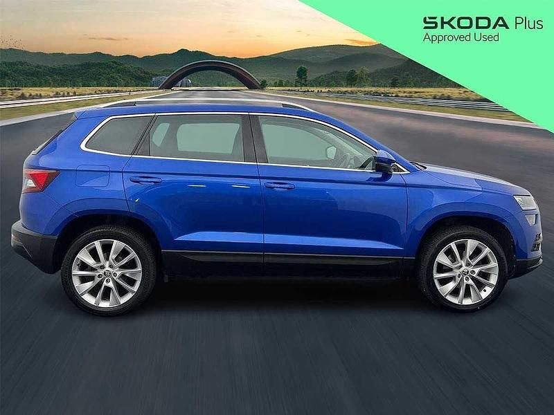Used Skoda Karoq SE L 110 HP (80 kW) 2022 Race blue metallic SUV