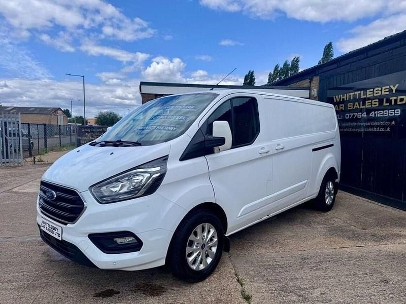 Used Ford Transit Custom Limited 130 HP (95 kW) 2021 White Van