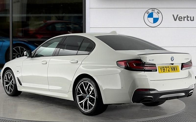 Used BMW 530e M Sport 292 HP (214 kW) 2022 White Sedan