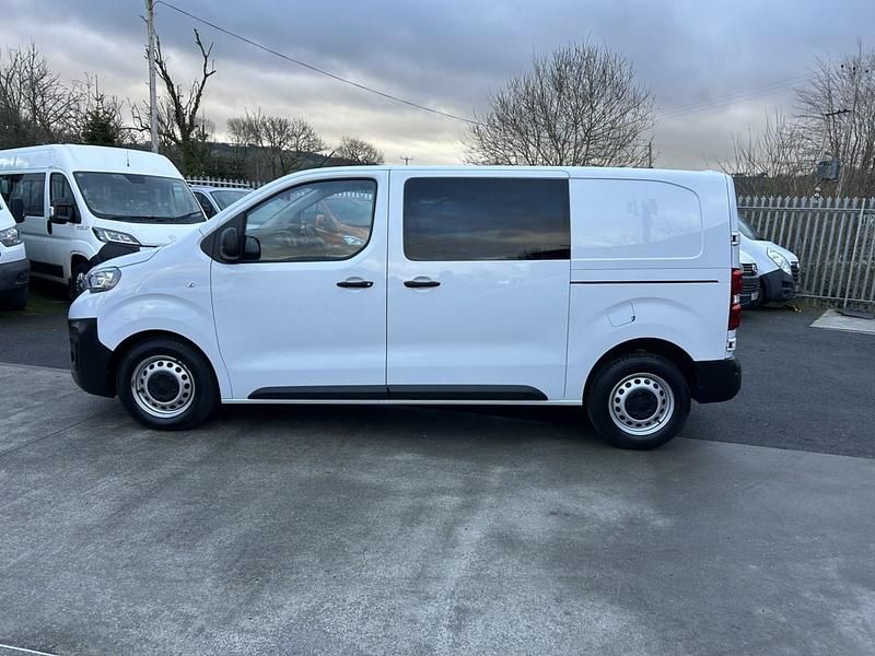Used Peugeot Expert Premium 130 HP (95 kW) 2024 White Van