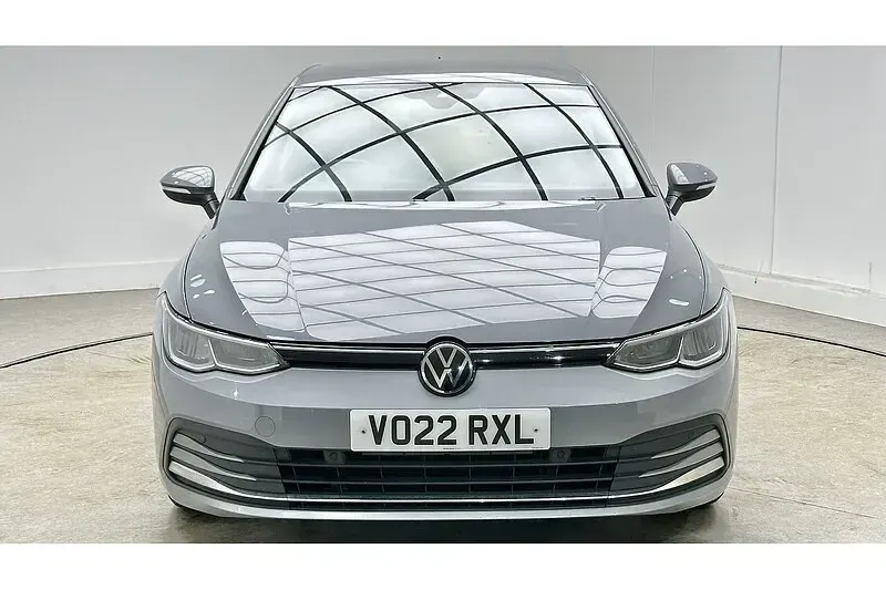 Second-hand VW Golf VIII Active 150 CP (110 kW) 2022 Gri Hatchback