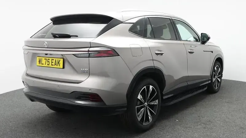 New MG HS Trophy 2026 Silver SUV