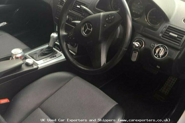 Usado Mercedes C180 156 HP (114 kW) 2009 Sedan