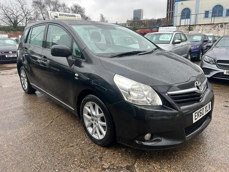 Used Toyota Verso 2010 Black MPV