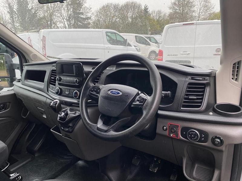 Używany Ford Transit 2022 Srebrny Pickup