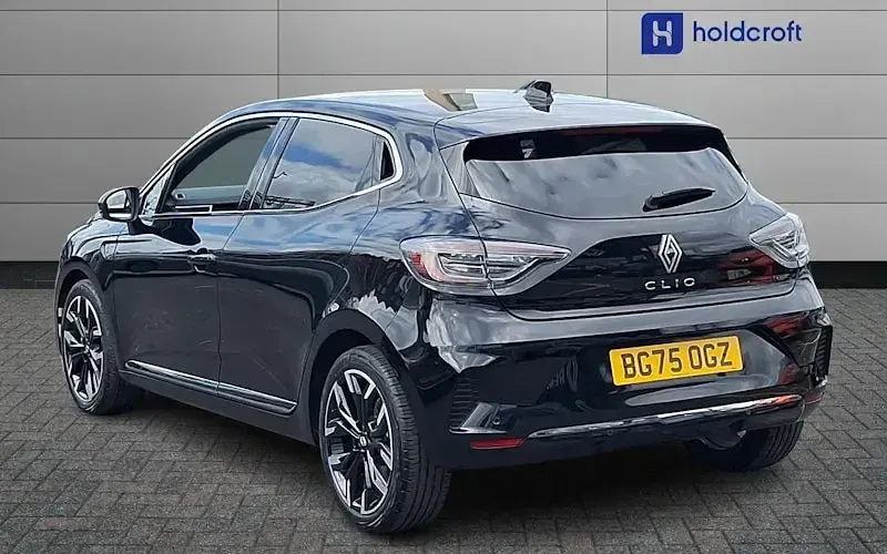 Used Renault Clio Techno 143 HP (105 kW) 2025 Metallic  diamond black  Hatchback