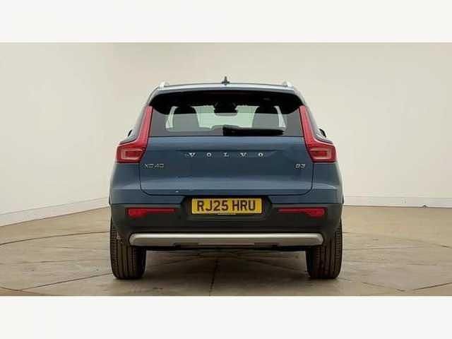 Used Volvo XC40 Core 161 HP (118 kW) 2025 Blue SUV