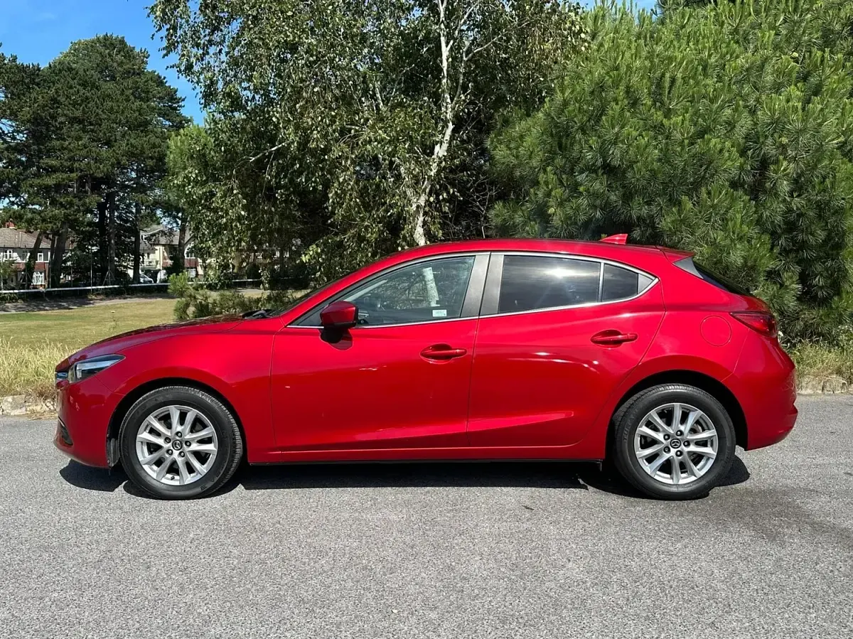 Used Mazda 3 2018 Red Hatchback