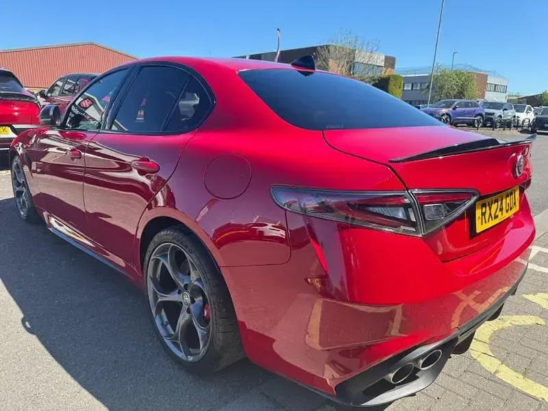 Used Alfa Romeo Giulia Quadrifoglio 520 HP (382 kW) 2024 Red Sedan