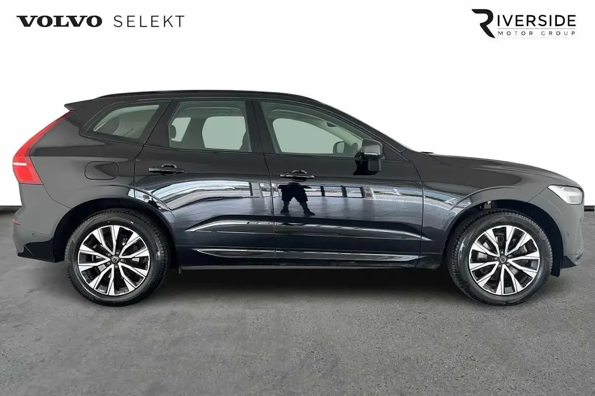 Used Volvo XC60 Plus 194 HP (142 kW) 2023 Black SUV