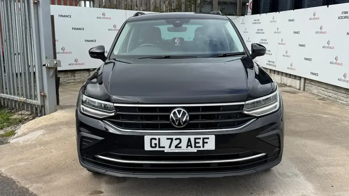 Begagnad VW Tiguan Life 150 HK (110 kW) 2022 Svart SUV