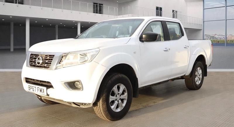 White Used 2018 Nissan Navara Acenta Pickup | £3,995 (Fair price) - Image 1/4