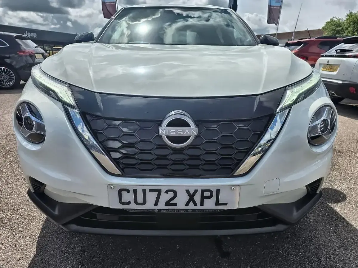 Used Nissan Juke N-Connecta 141 HP (103 kW) 2023 White SUV