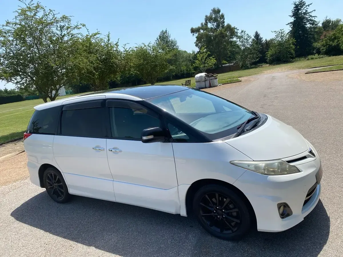 Used Toyota Estima Edition 2010 White MPV