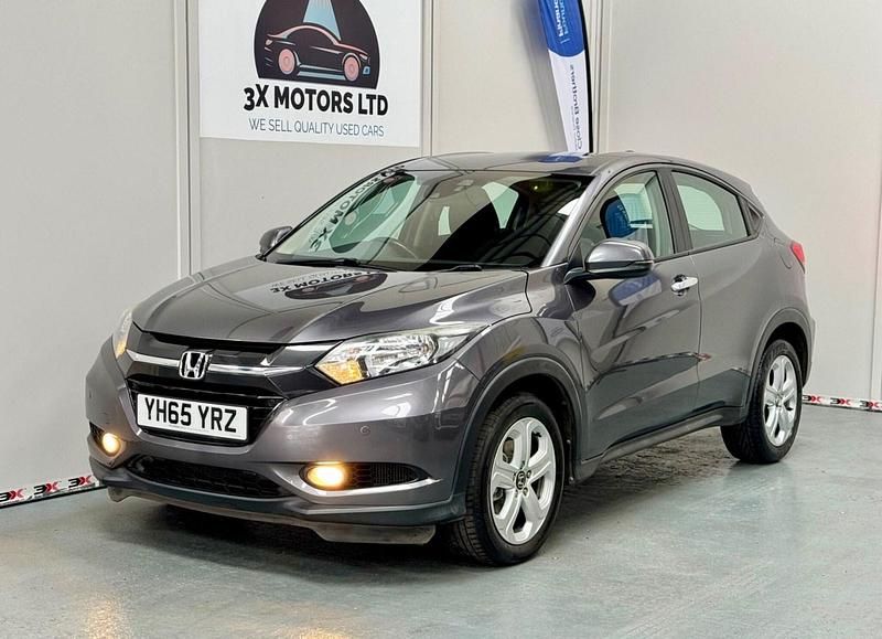 Grey Used 2015 Honda HR-V SE SUV | £7,482 (Fair price) - Image 1/4