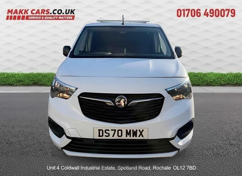 Used Vauxhall Combo Sportive 100 HP (73 kW) 2020 White MPV
