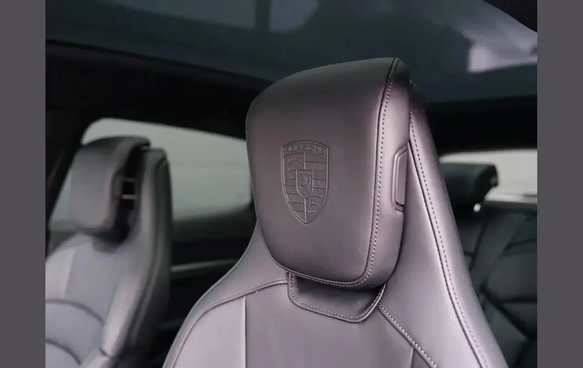 Used Porsche Taycan 300 kW (408 HP) 2025 Black Sedan