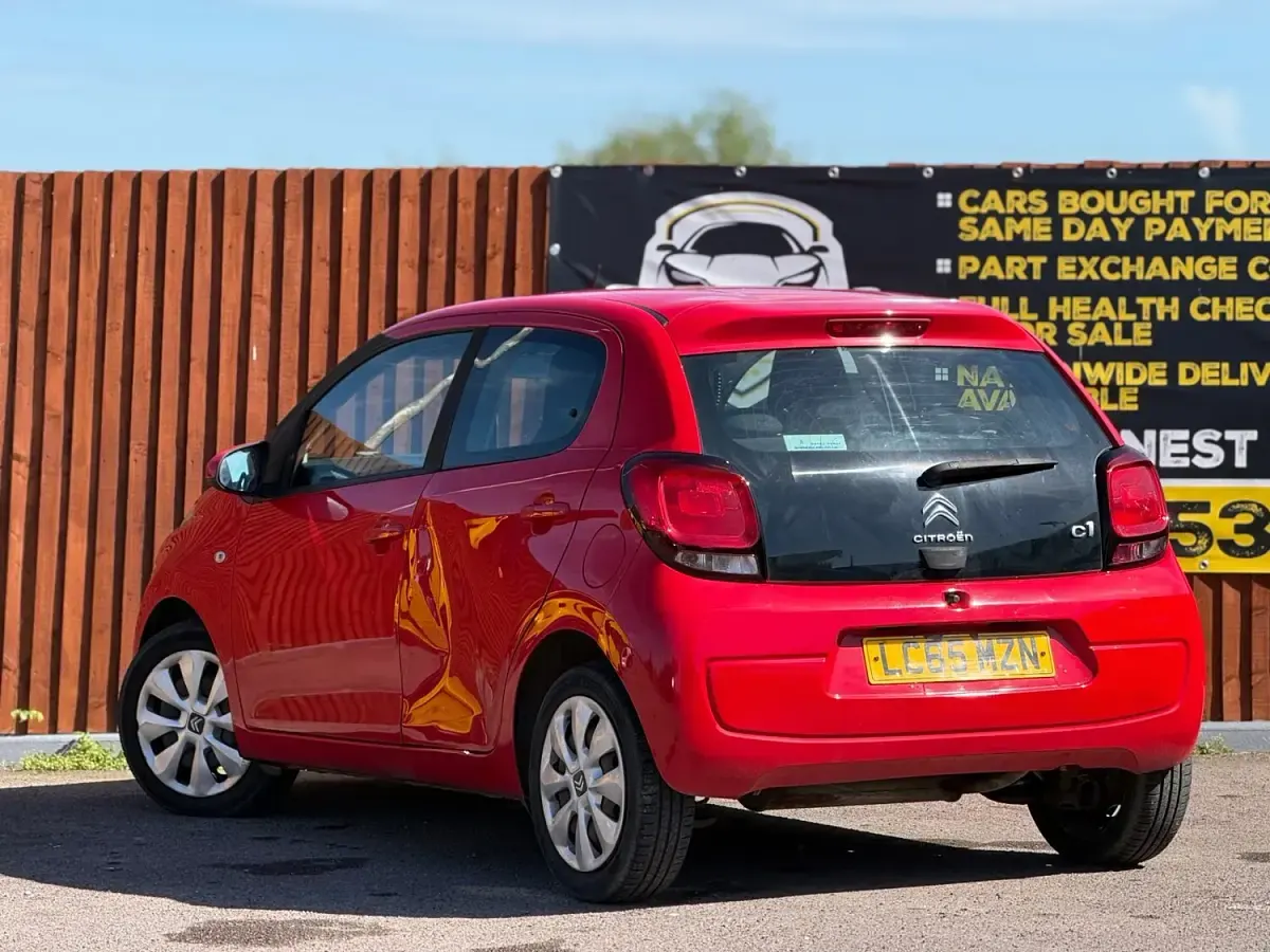 Used Citroën C1 Feel 82 HP (60 kW) 2015 Red Hatchback