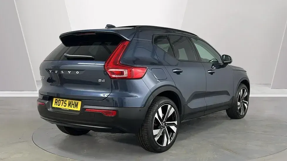 Used Volvo XC40 Ultra 194 HP (142 kW) 2025 Blue SUV