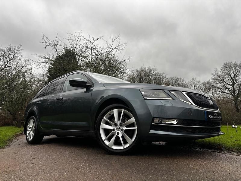 Used Skoda Octavia SE L 190 HP (139 kW) 2018 Grey Estate