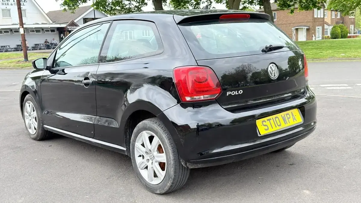Used VW Polo S 70 HP (51 kW) 2010 Black Hatchback