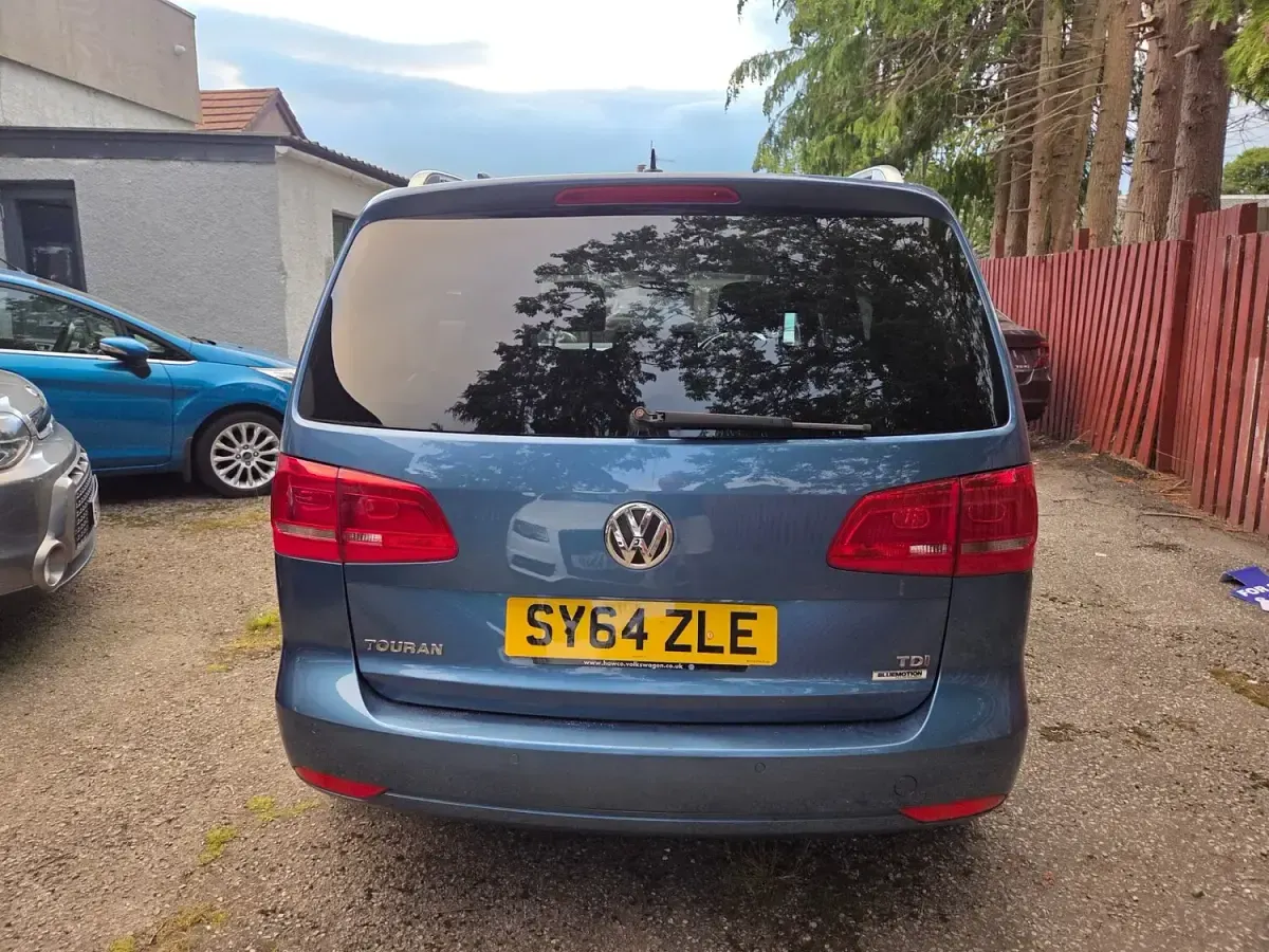 Used VW Touran SE 105 HP (77 kW) 2015 Blue MPV