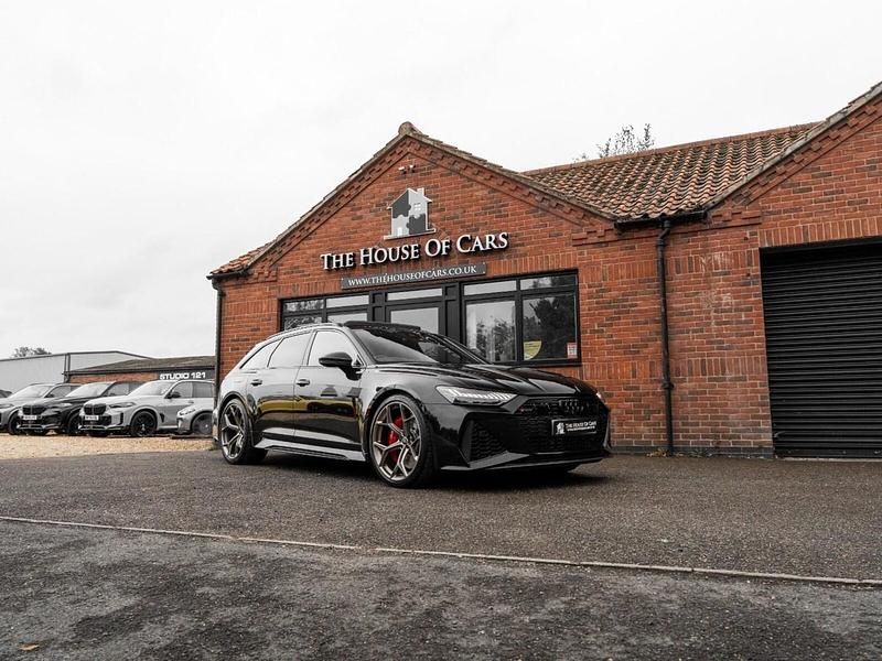 Begagnad Audi RS6 Performance 2025 Svart Kombi